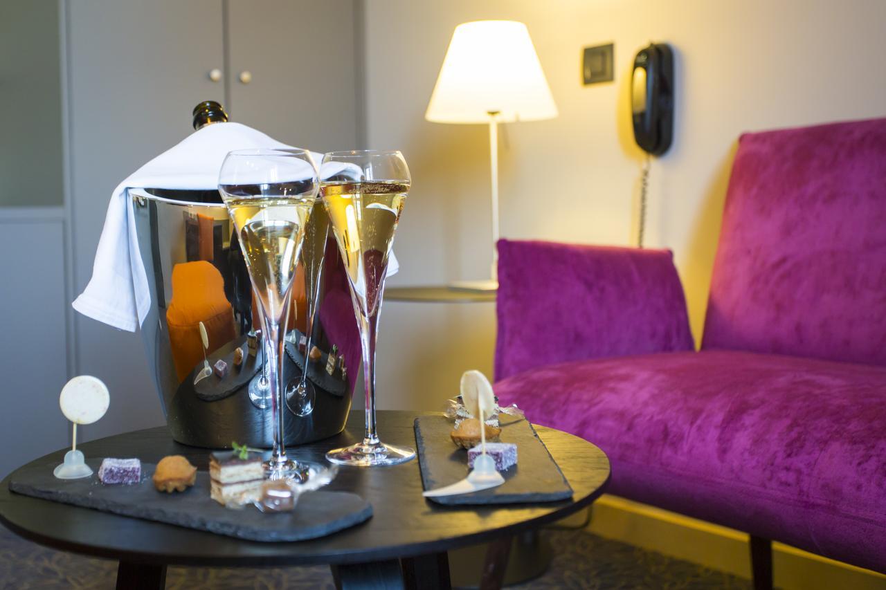 Logis Hotel Du Morvan - Restaurant La Table De Jerome Luzy Екстер'єр фото